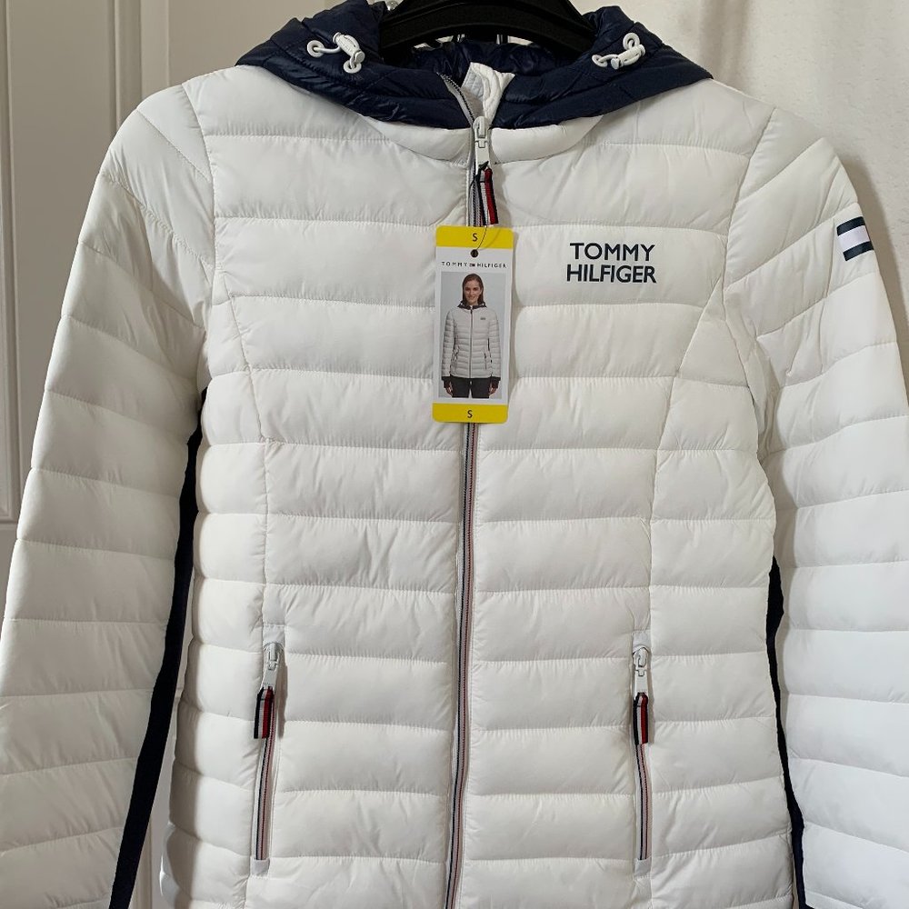 New Tommy Hilfiger Ladies Hooded Jacket